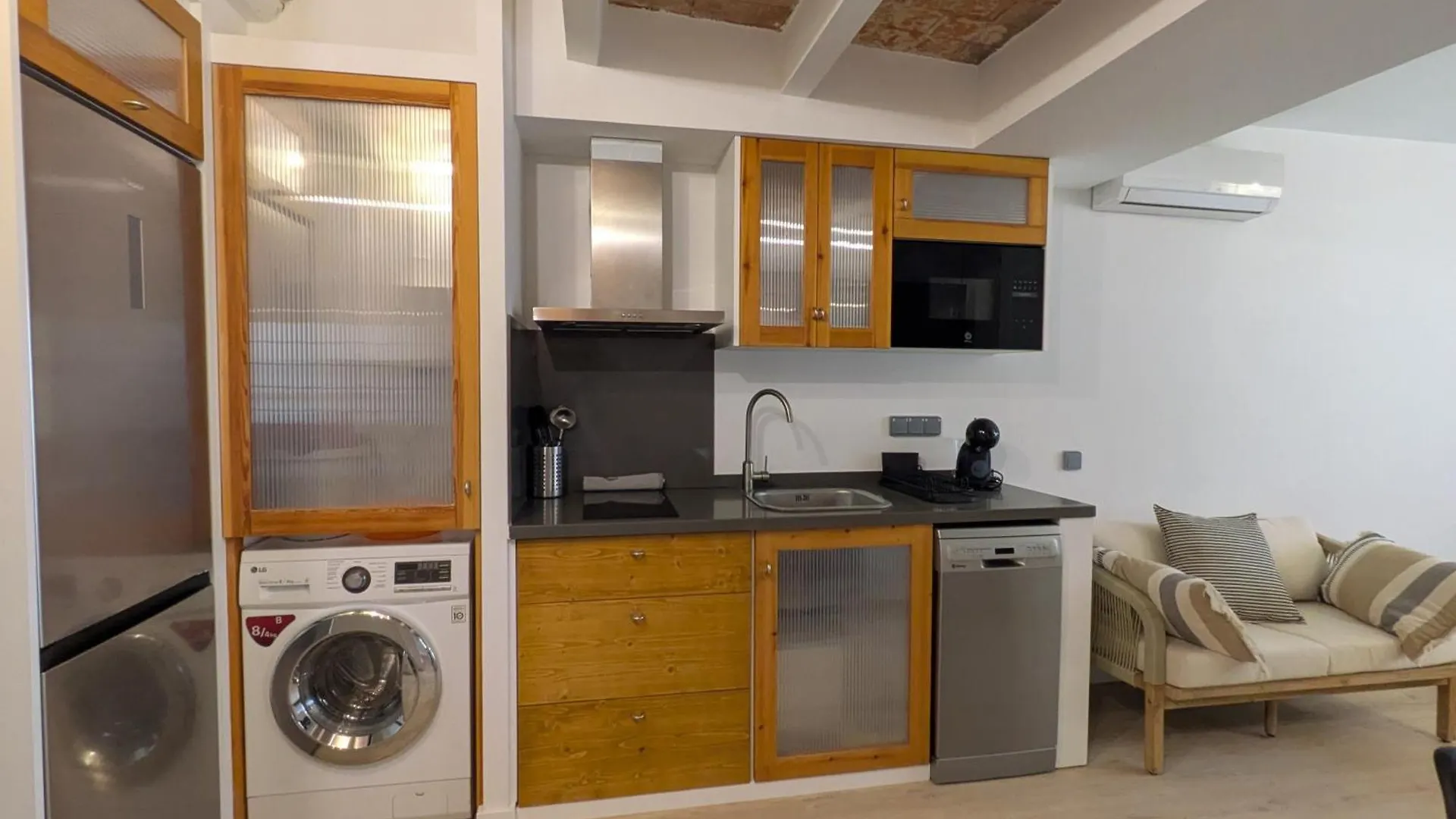 Barcelona Touch Apartments - Font Honrada
