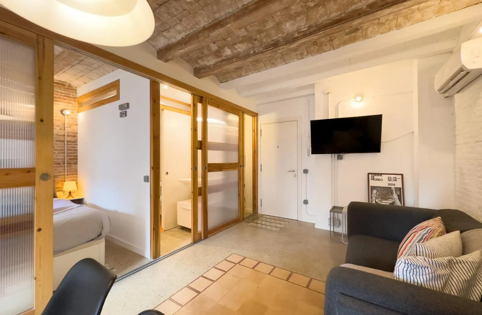 Barcelona Touch Apartments - Font Honrada 0*,