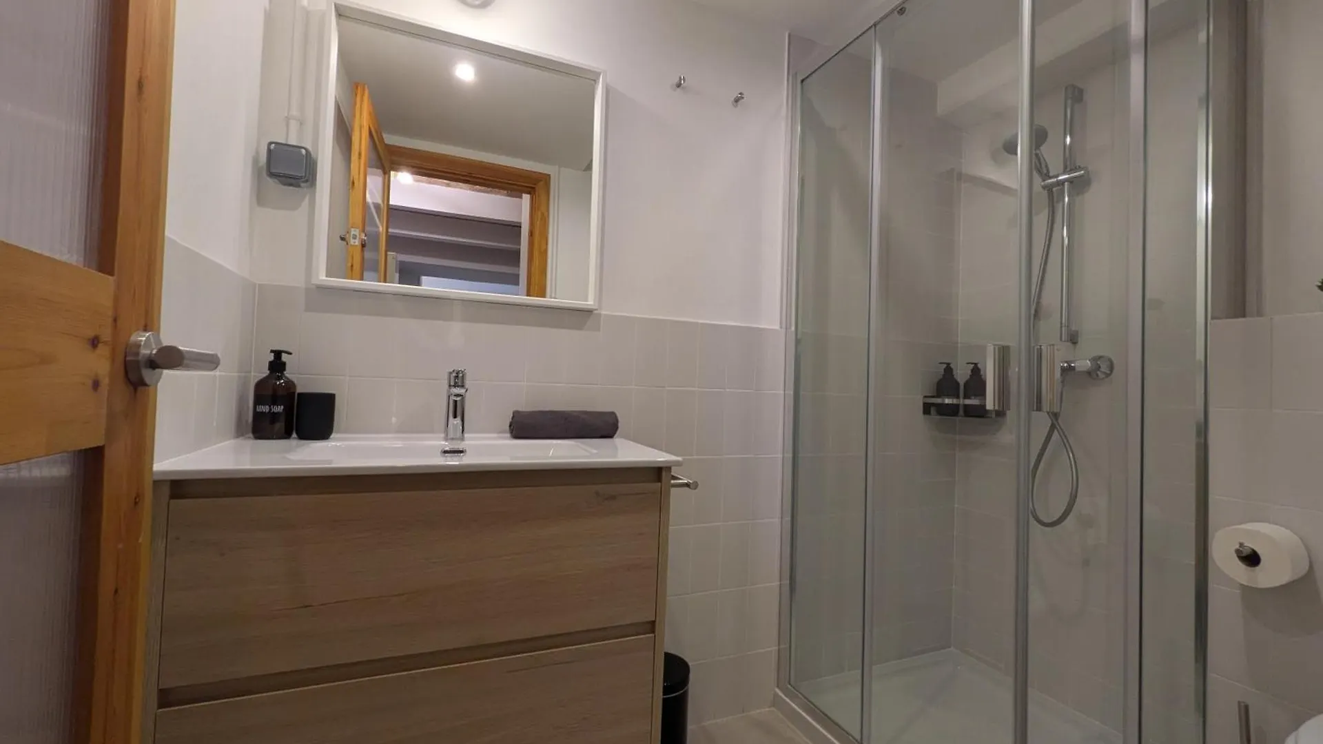 Barcelona Touch Apartments - Font Honrada