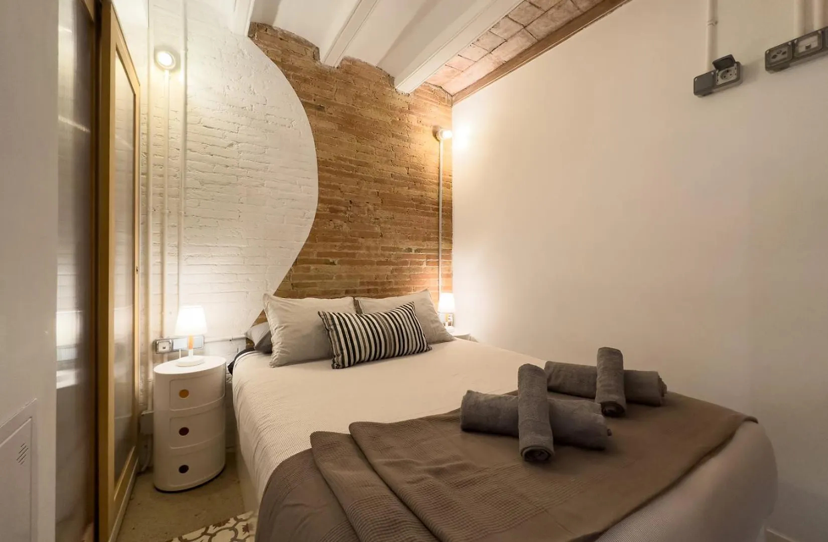 Barcelona Touch Apartments - Font Honrada